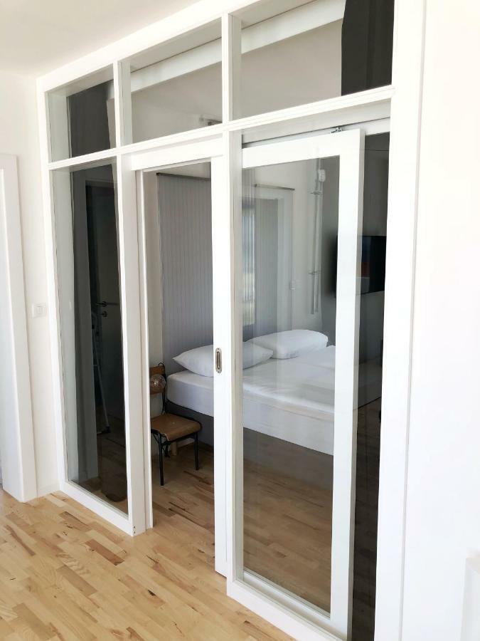 Villa Mila Kastela Kaštel Novi Esterno foto