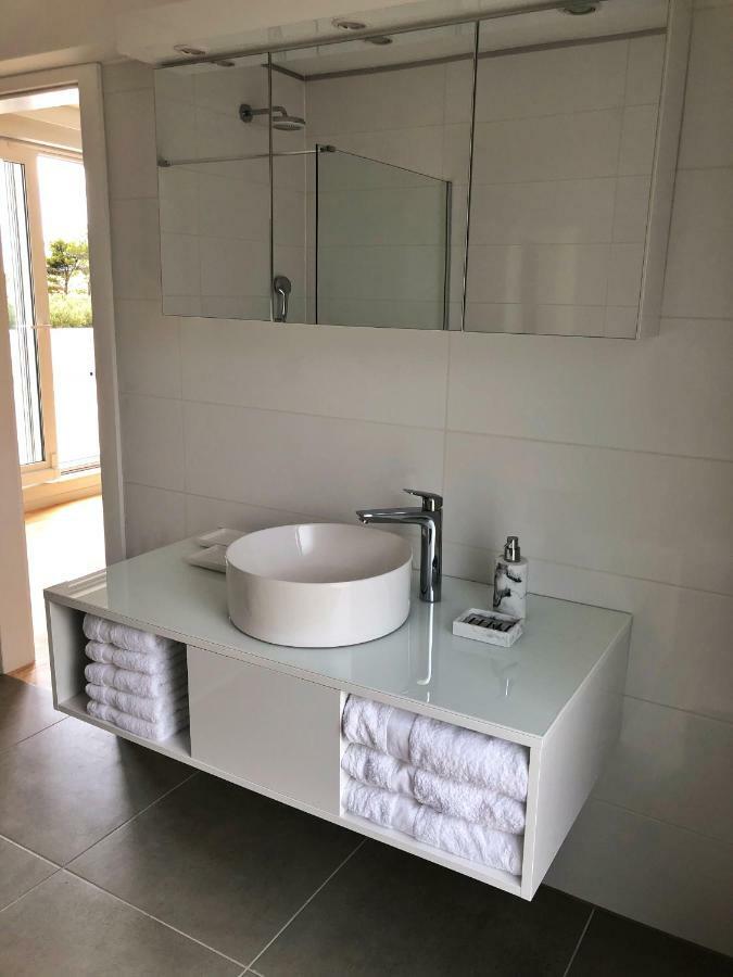 Villa Mila Kastela Kaštel Novi Esterno foto