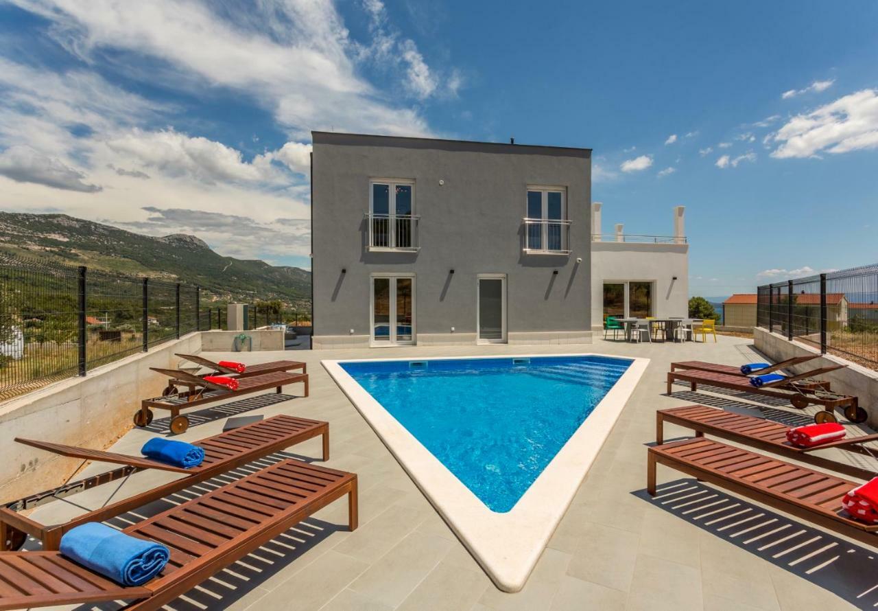 Villa Mila Kastela Kaštel Novi Esterno foto