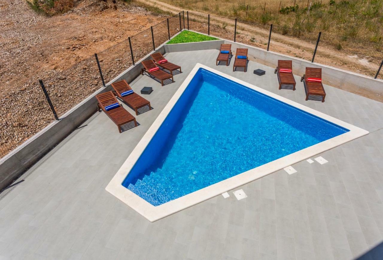 Villa Mila Kastela Kaštel Novi Esterno foto